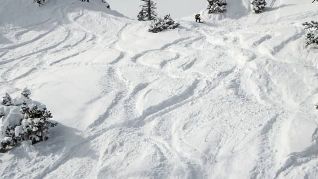Extreme skier Jérémie Heitz tackles death-defying Alpine bucket
