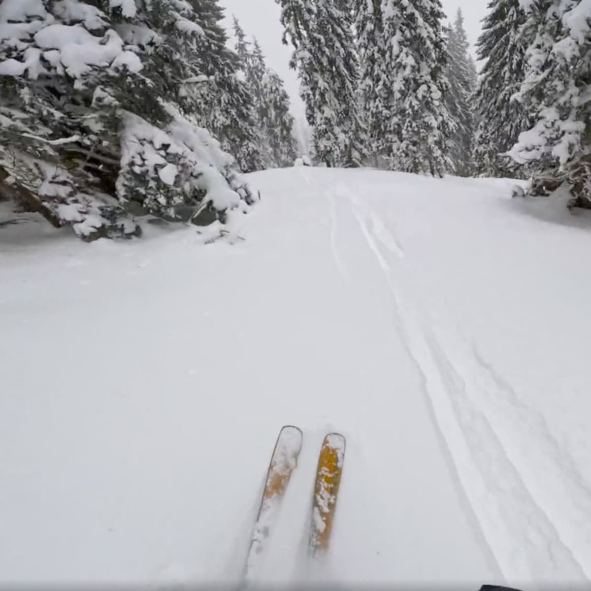 Austria teenager builds his own mini ski resort - BBC News