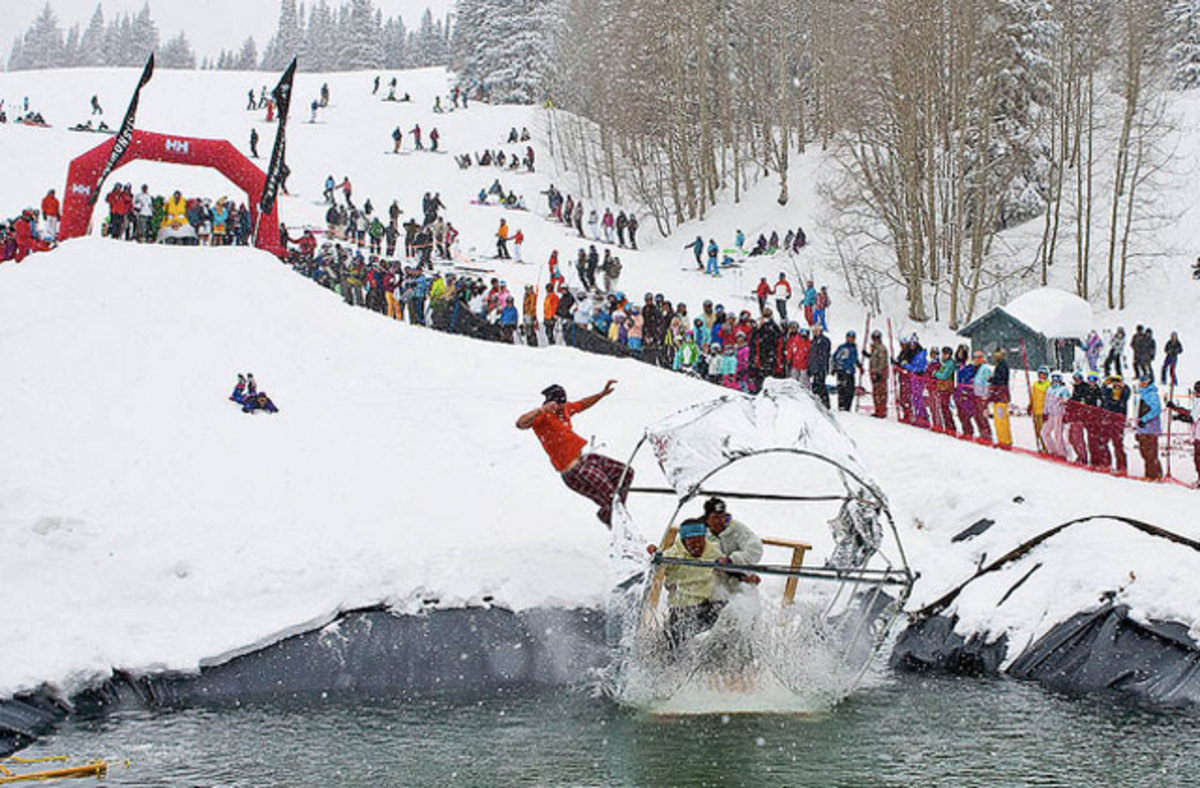 ResultsPhotos: 4th annual Schneetag at Aspen - Powder