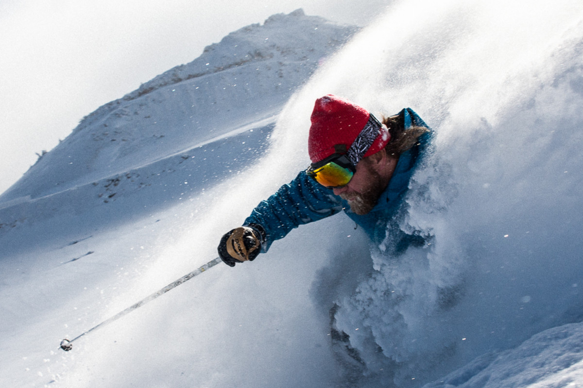 Denver+Dispatch%3A+Mammoth+Snowfall+Paralyzes+Mile-High+City