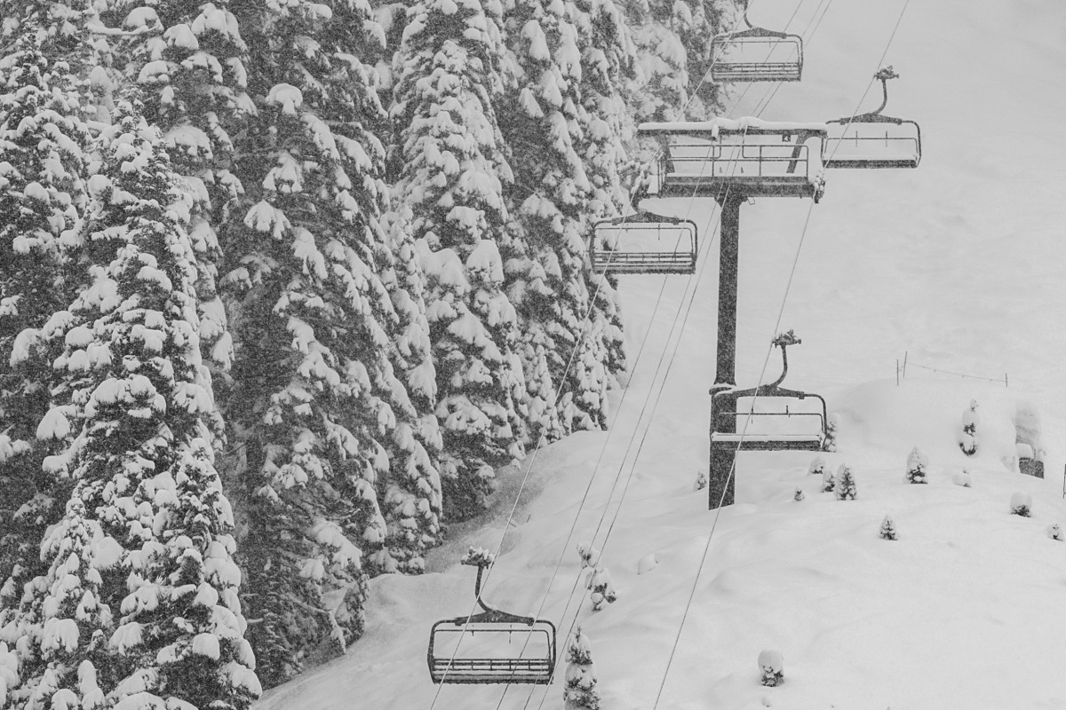 Palisades Tahoe Passes 350 Inches Of Snow This Season - Powder