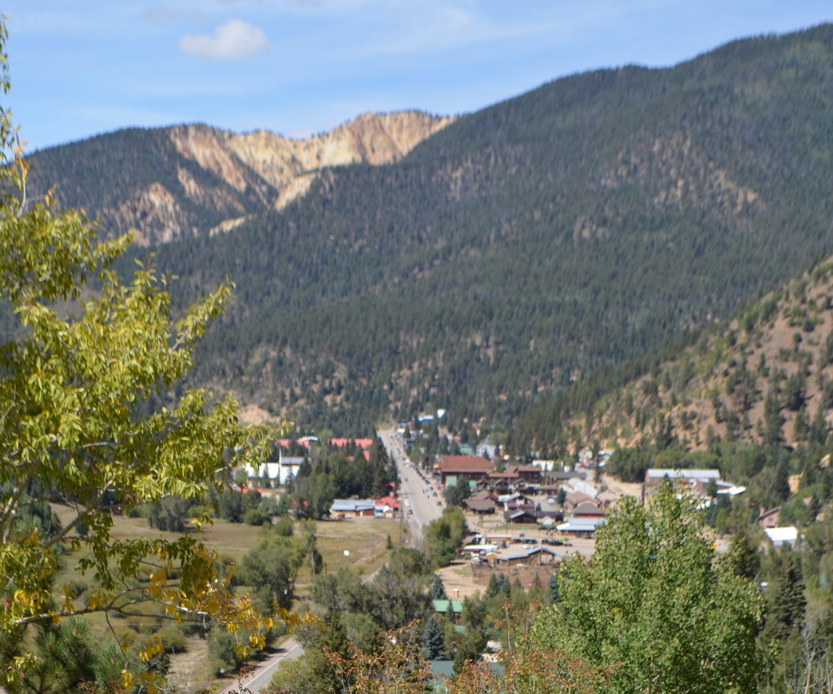 Aspencade, aka the Red River Folk Festival, Runs Sept. 28Oct. 1