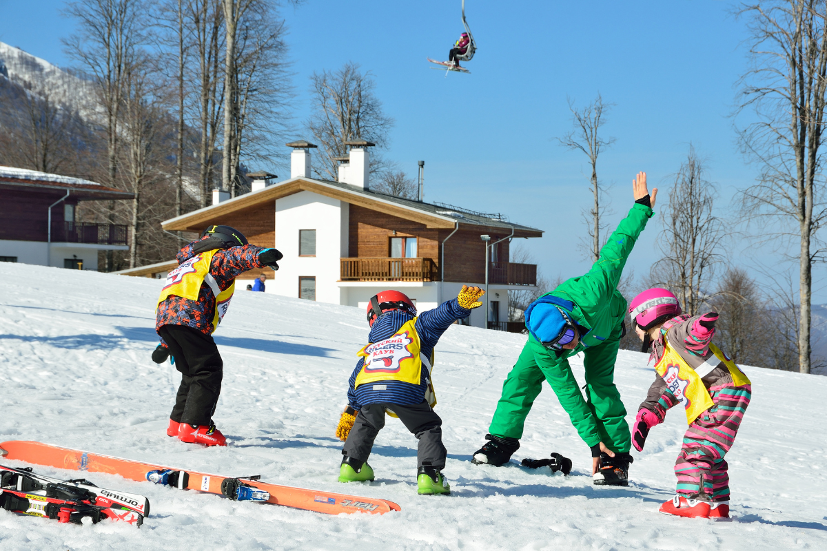 Try These Easy Warm Up Exercises Before You Go Skiing