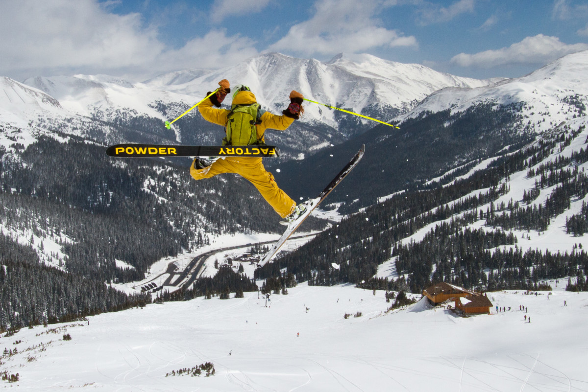 World Record Spread Eagle On Skis - Powder | Julian Carr